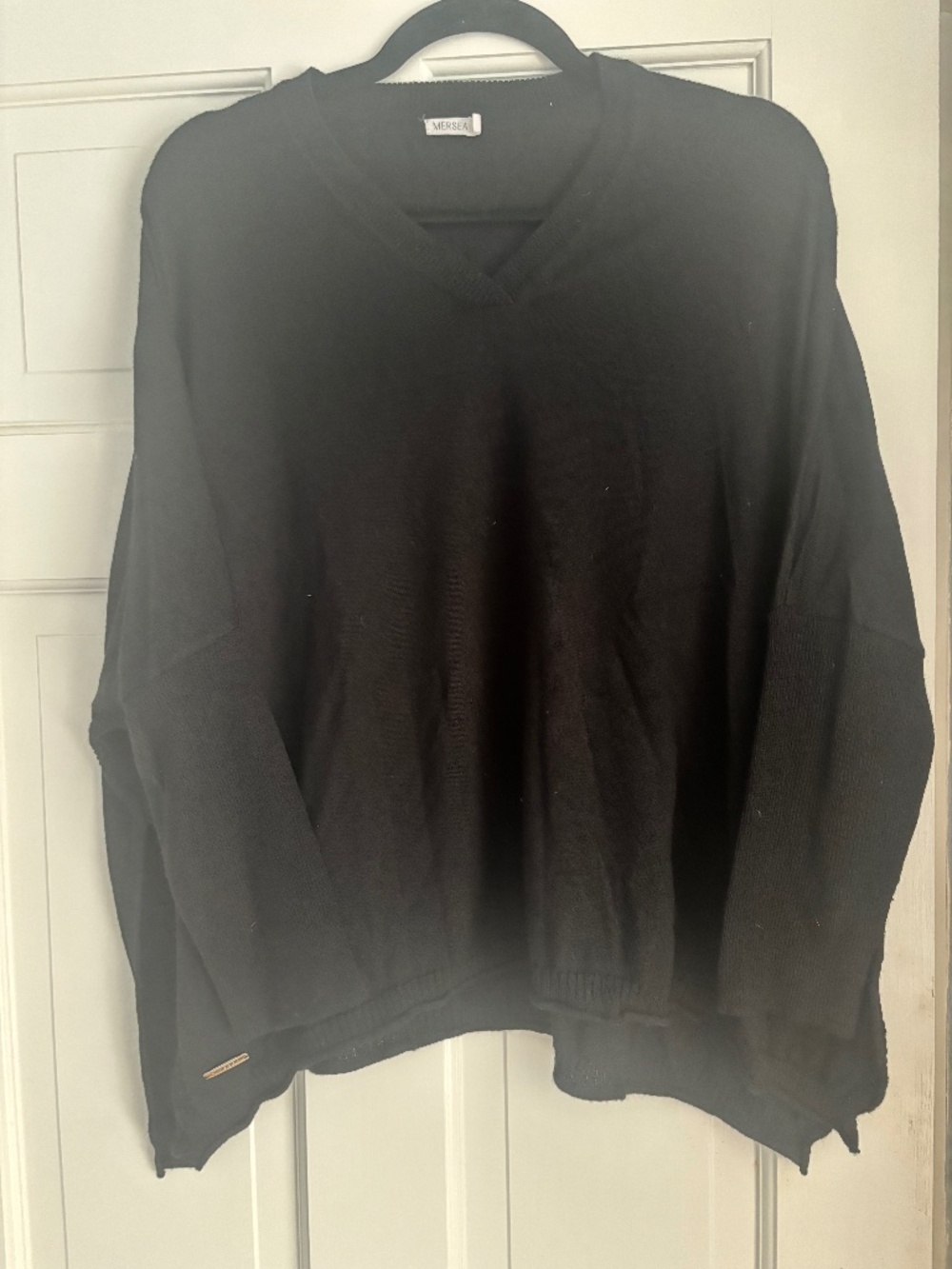 Mersea Black V-Neck Oversized Sweater Dolman Sleeve Gold Hem Plate One Size